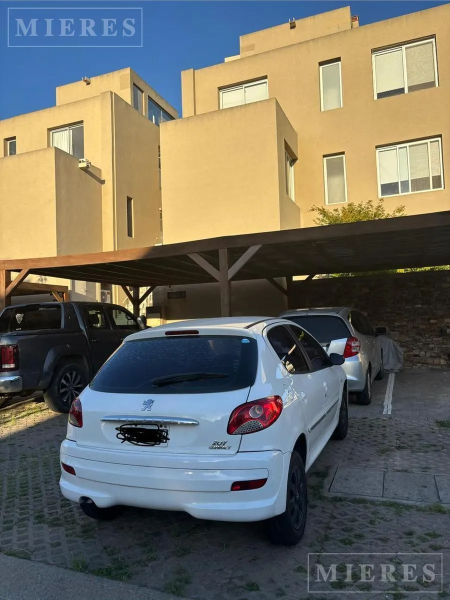 Unfurnished triplex with 2 bedrooms in Tigre