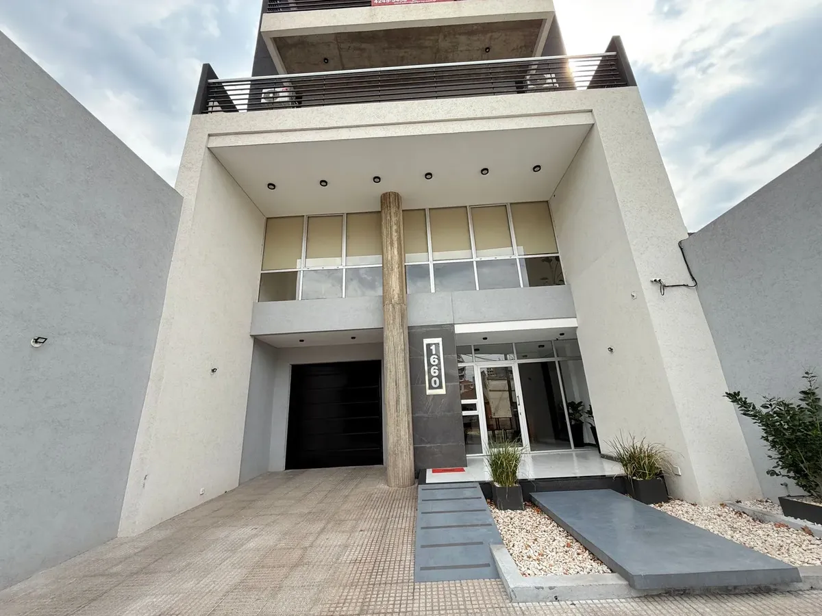 Apartamento de dois ambientes novo em Lanús Este