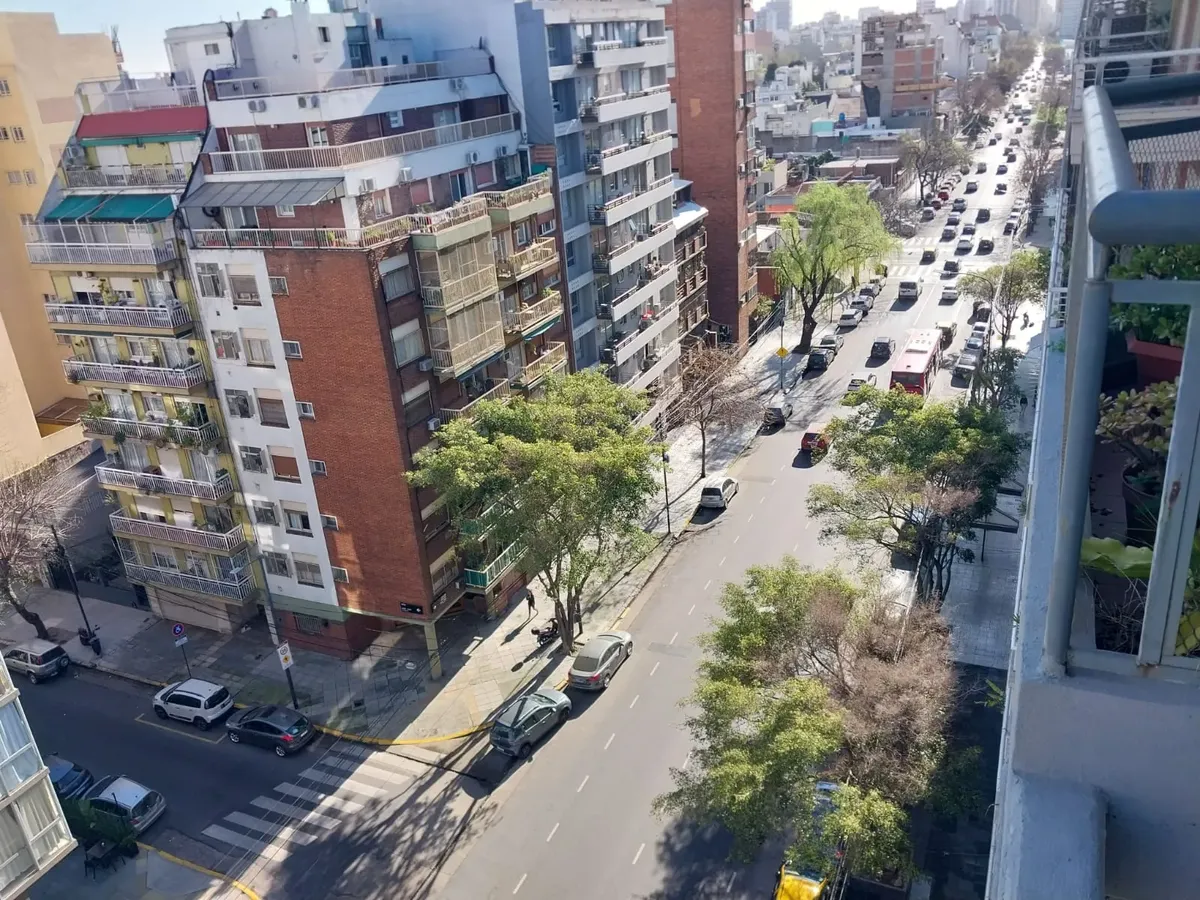 Monoambiente con balcón al frente en Villa Urquiza
