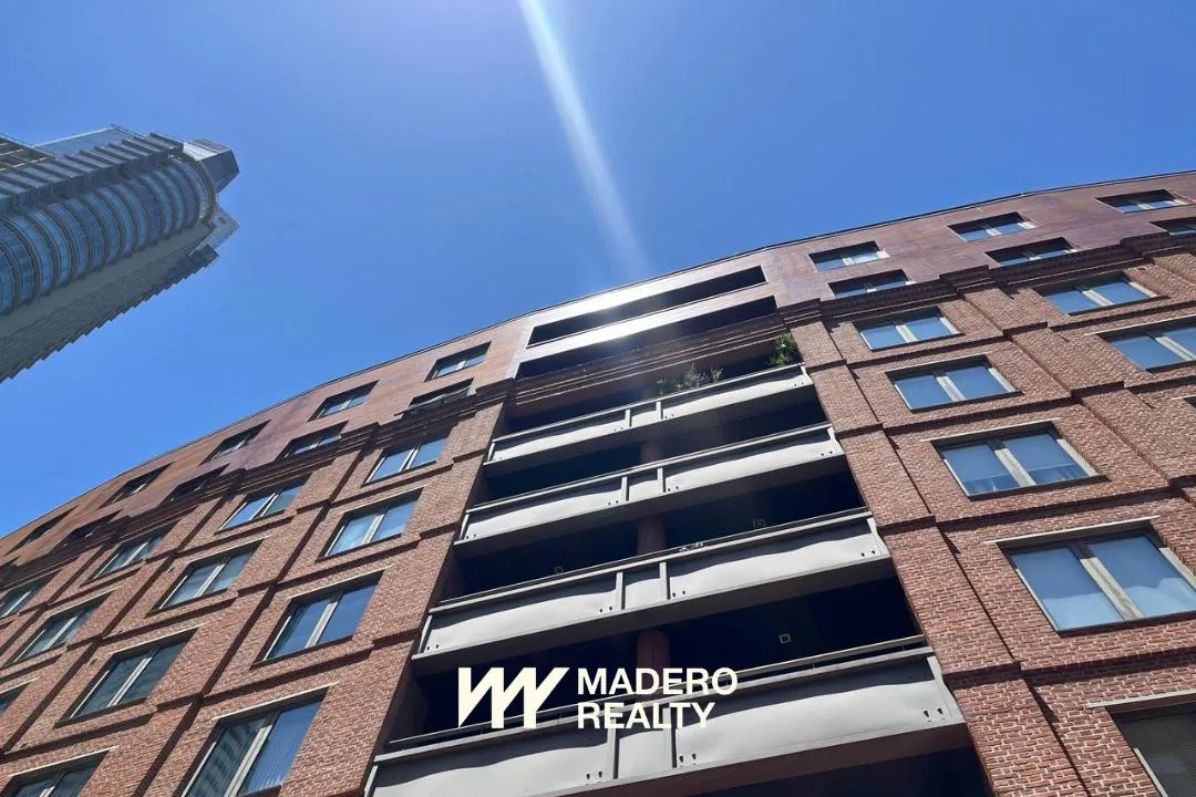Квартира с 1 спальней в Puerto Madero, La Porteña I