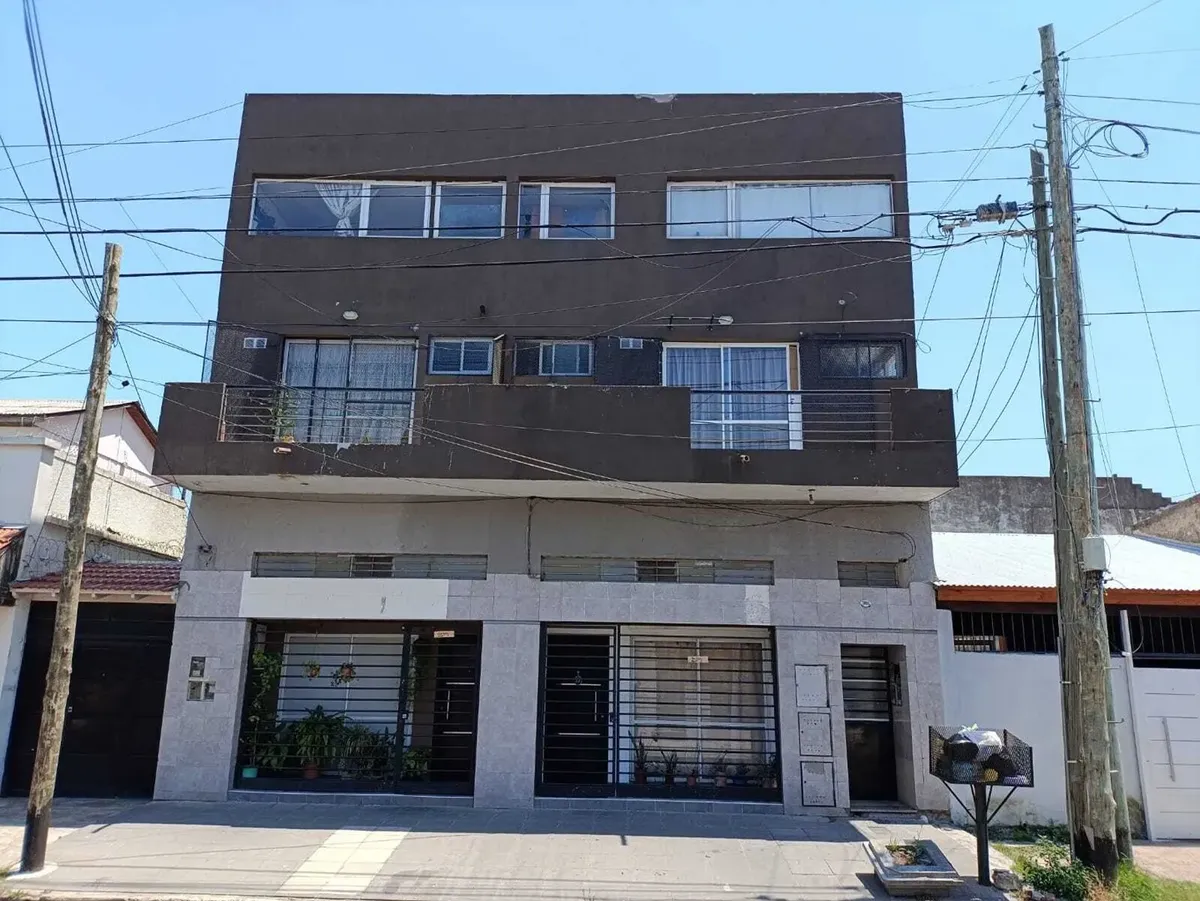 PH com dois dormitórios em Lanús