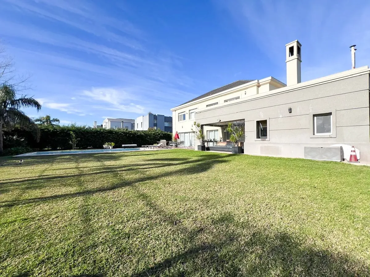 Дом в аренду в Quilmes (Barrancas de Guido), с 4 спальнями