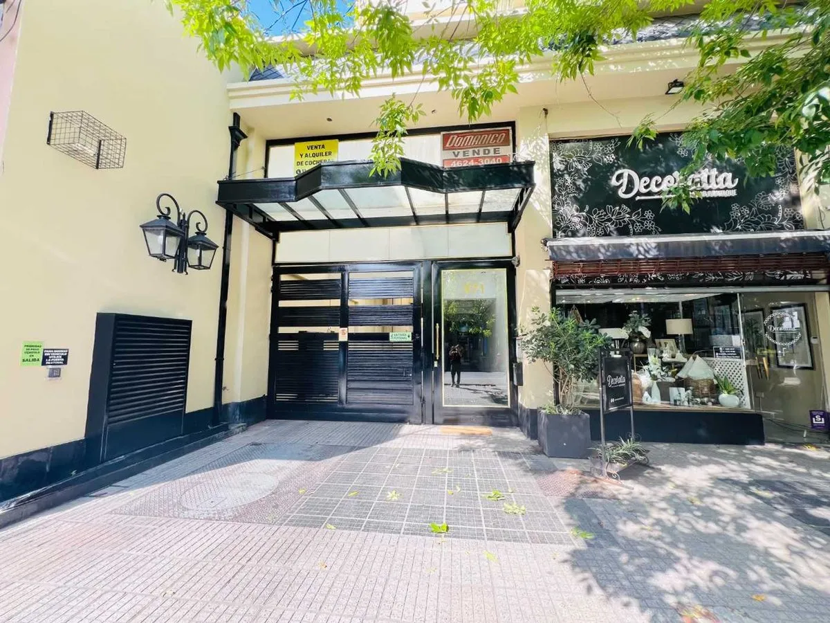 Apartamento de 2 ambientes com varanda em Morón