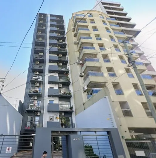 Departamento de 3 ambientes con cochera en Quilmes Centro