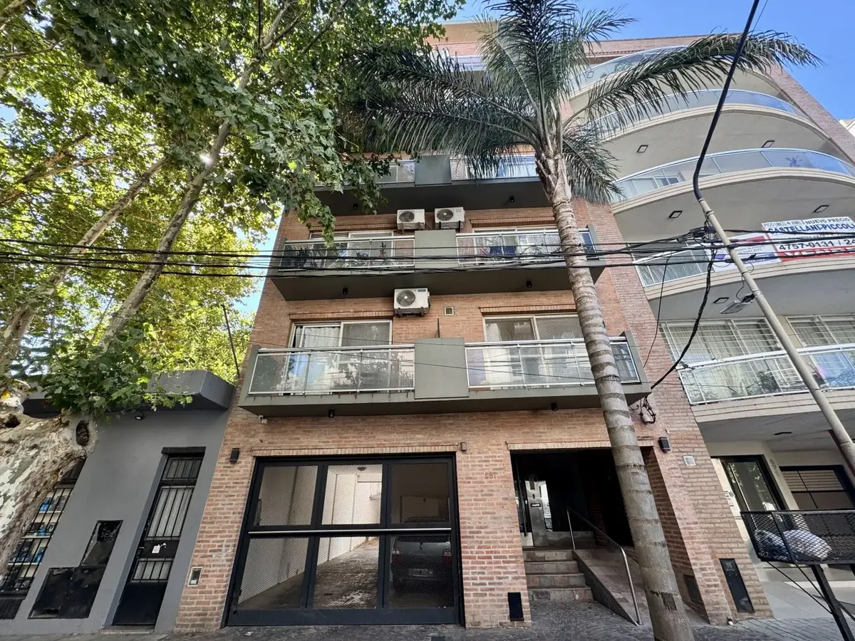 Двухкомнатная квартира в аренду в Sáenz Peña, Tres de Febrero