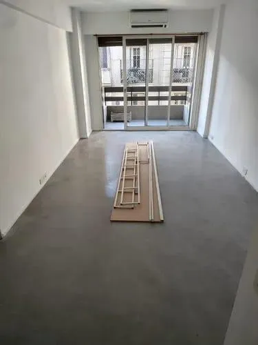 Apartamento de três ambientes com 2 dormitórios em San Telmo