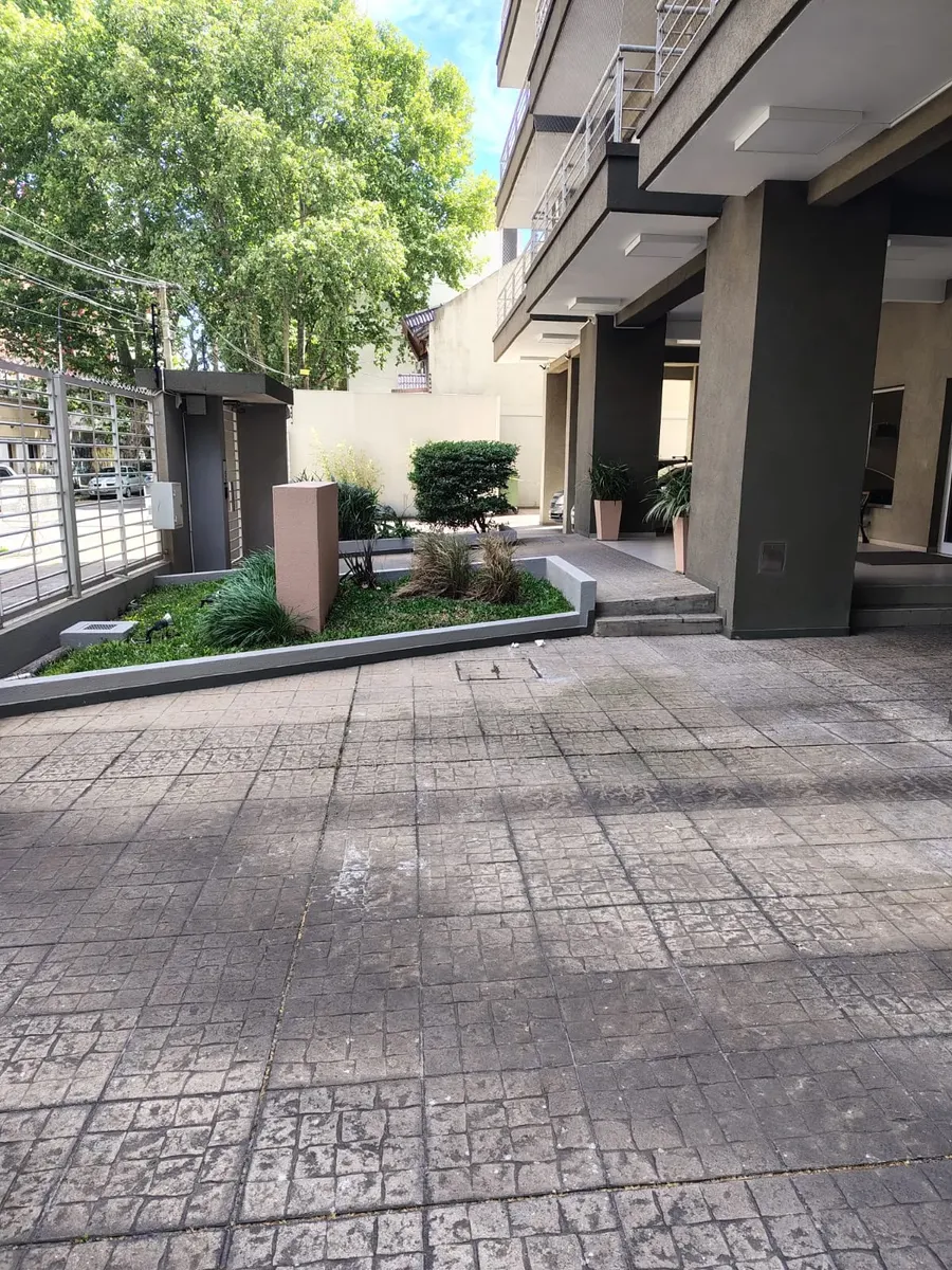 Apartamento de dois ambientes com vaga de garagem em Tres de Febrero