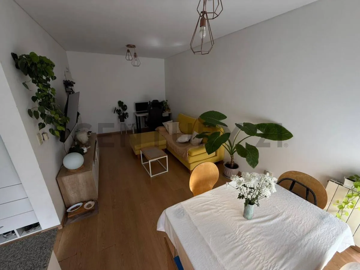 Квартира с двумя комнатами и (закреплённым) парковочным местом в Villa Pueyrredón