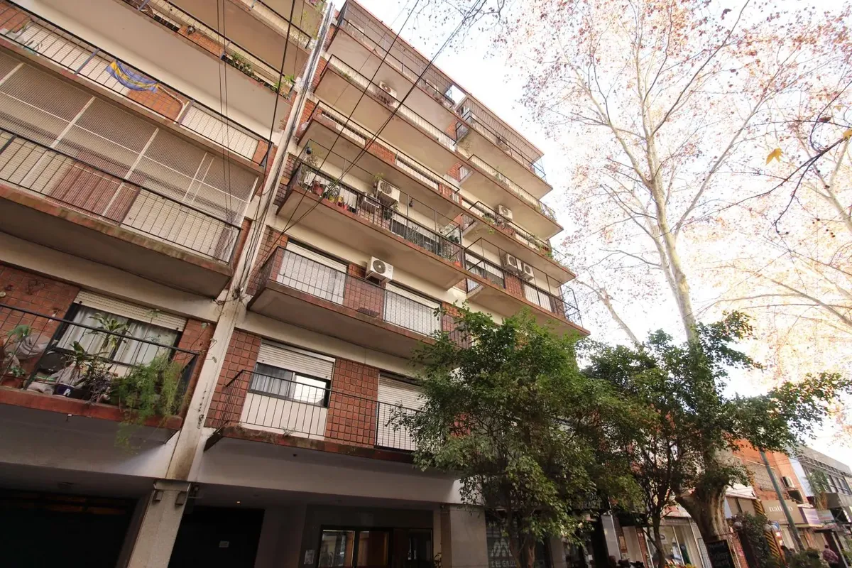 Two-room apartment for rent in Olivos