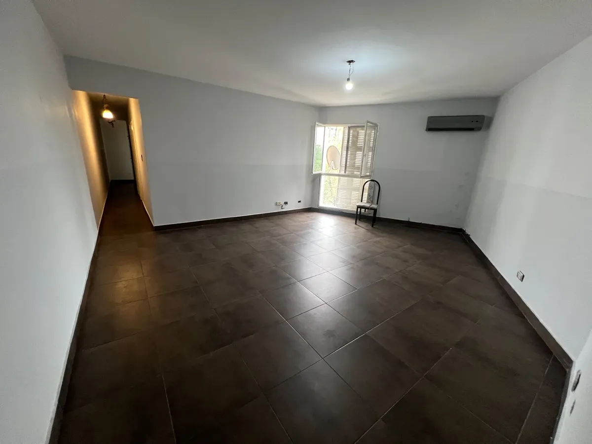 Departamento de 4 ambientes con 3 dormitorios en Sarandí