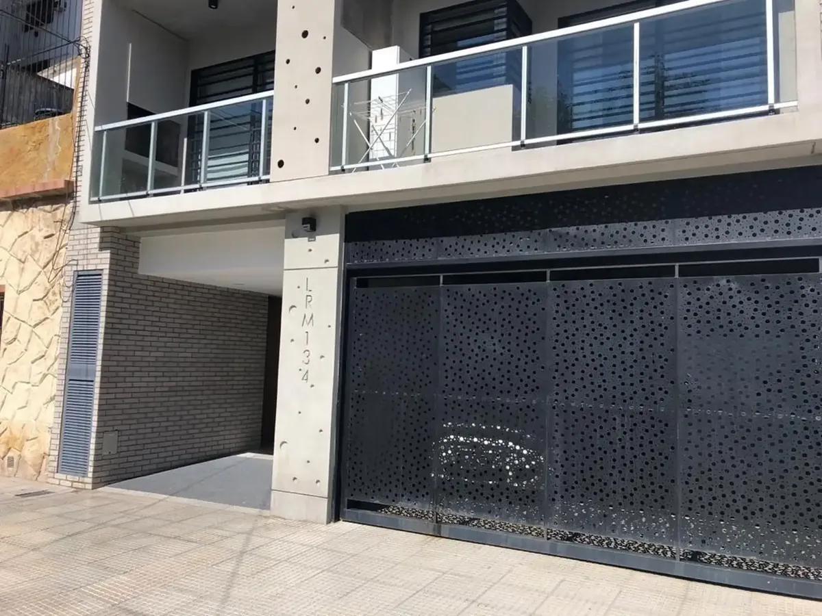 Departamento monoambiente con balcón y parrilla propia en Villa Crespo