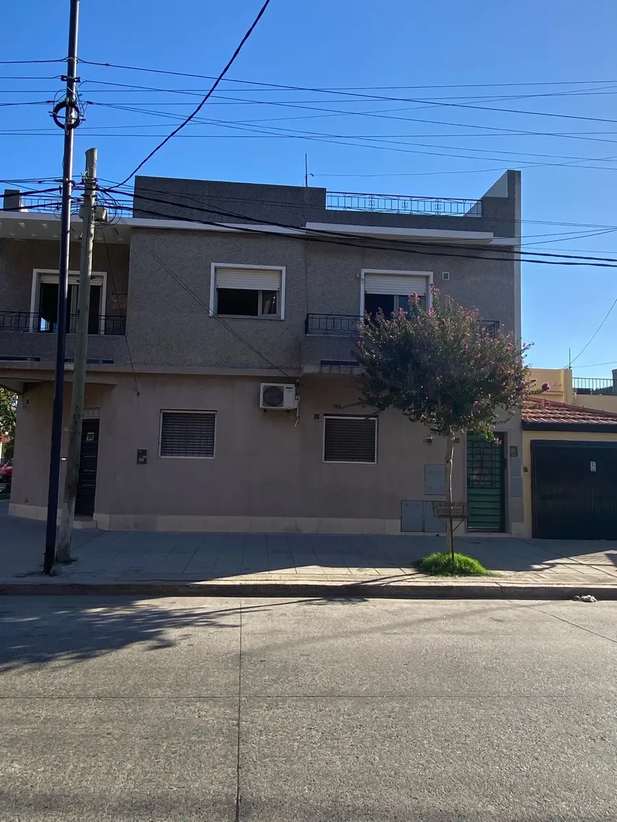 Apartamento de 3 ambientes com terraço em Gerli