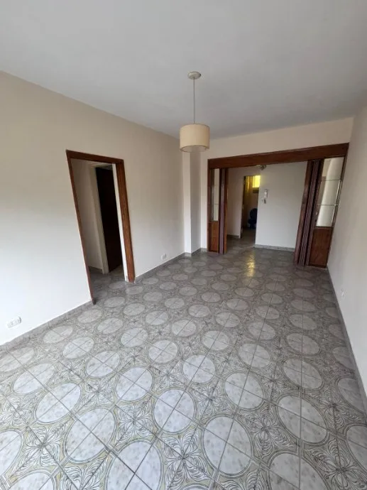Departamento de 4 ambientes al frente en Ramos Mejía Sur