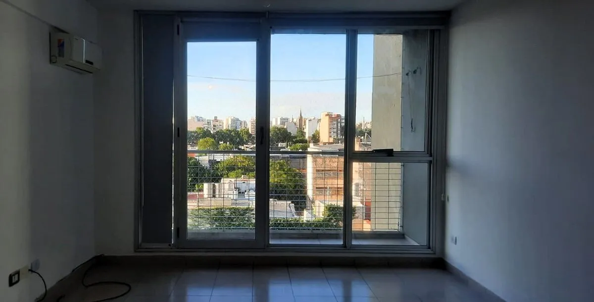 Studio apartment with balcony in Boedo