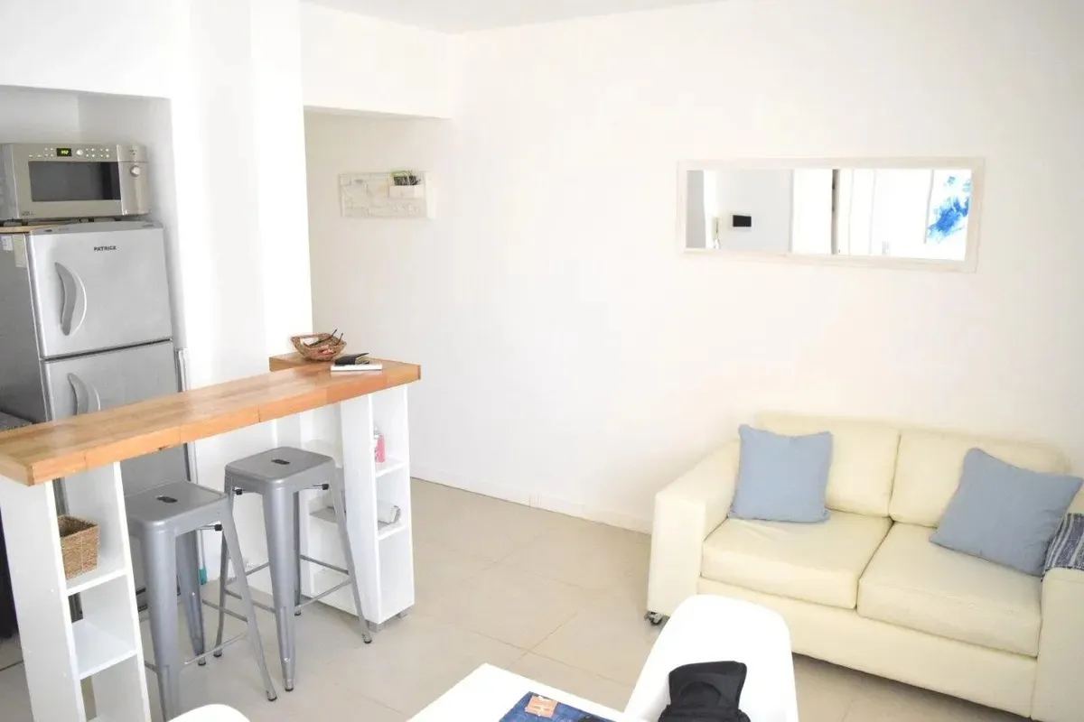 Apartamento mobiliado de dois ambientes em Balvanera
