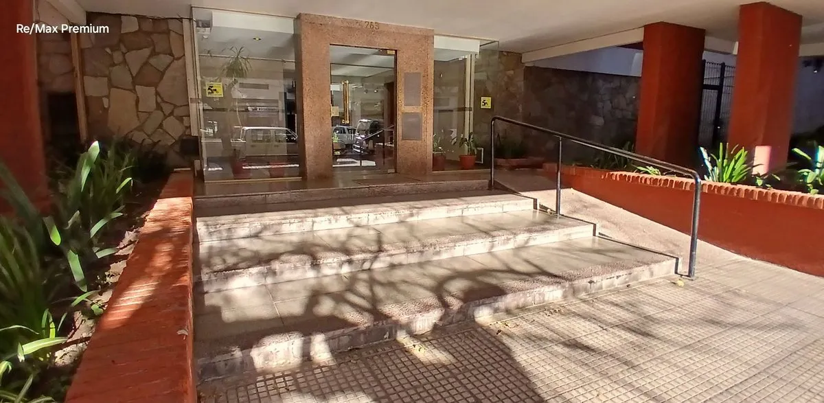 Меблированная двухкомнатная квартира с 1 спальней в Villa Crespo