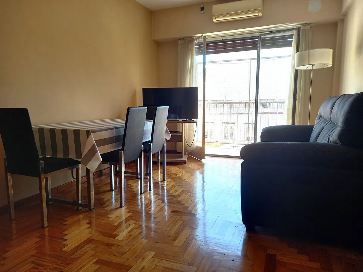 Apartamento de 3 ambientes com 2 quartos em Caballito