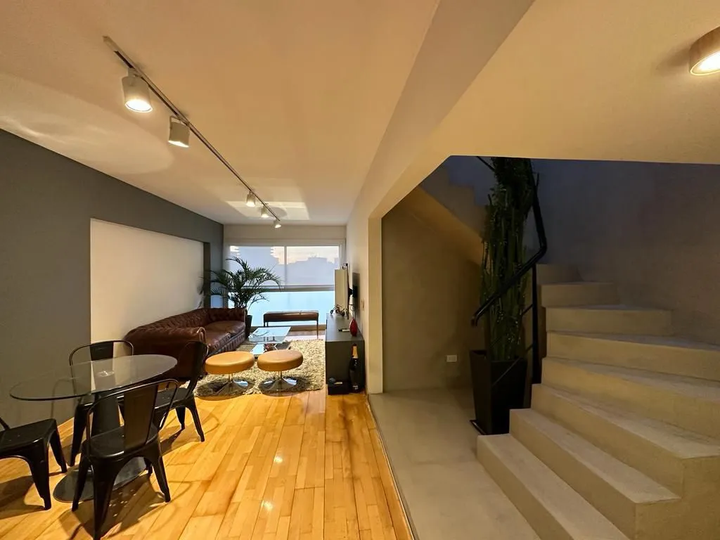 Furnished duplex two-bedroom apartment in Colegiales