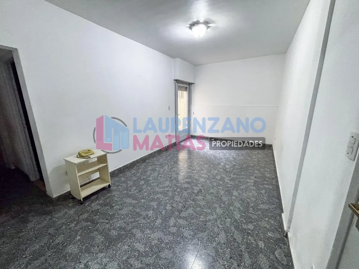 Departamento de 2 ambientes con patio en Villa Pueyrredón