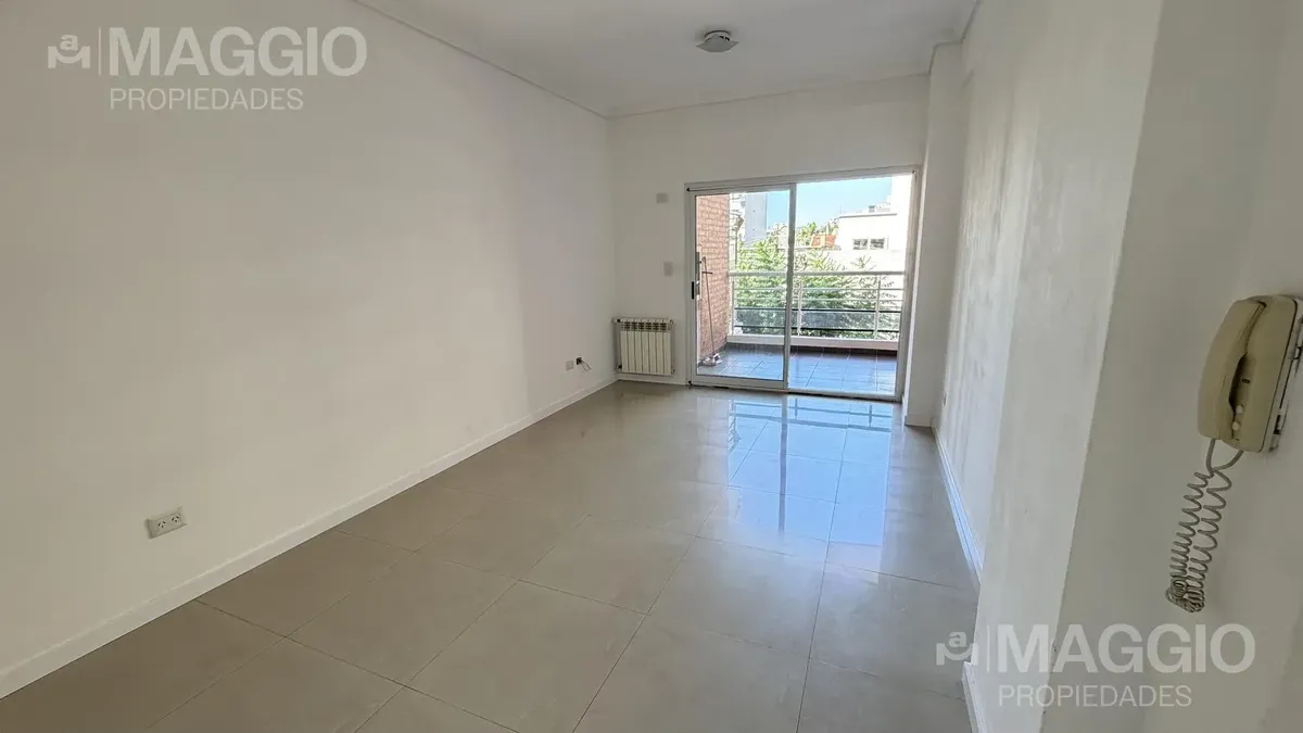 Two-room apartment in Ramos Mejía