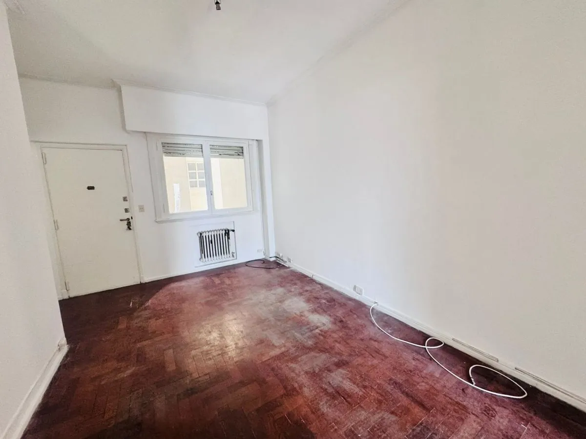 Departamento de 2 ambientes con balcón en Monserrat