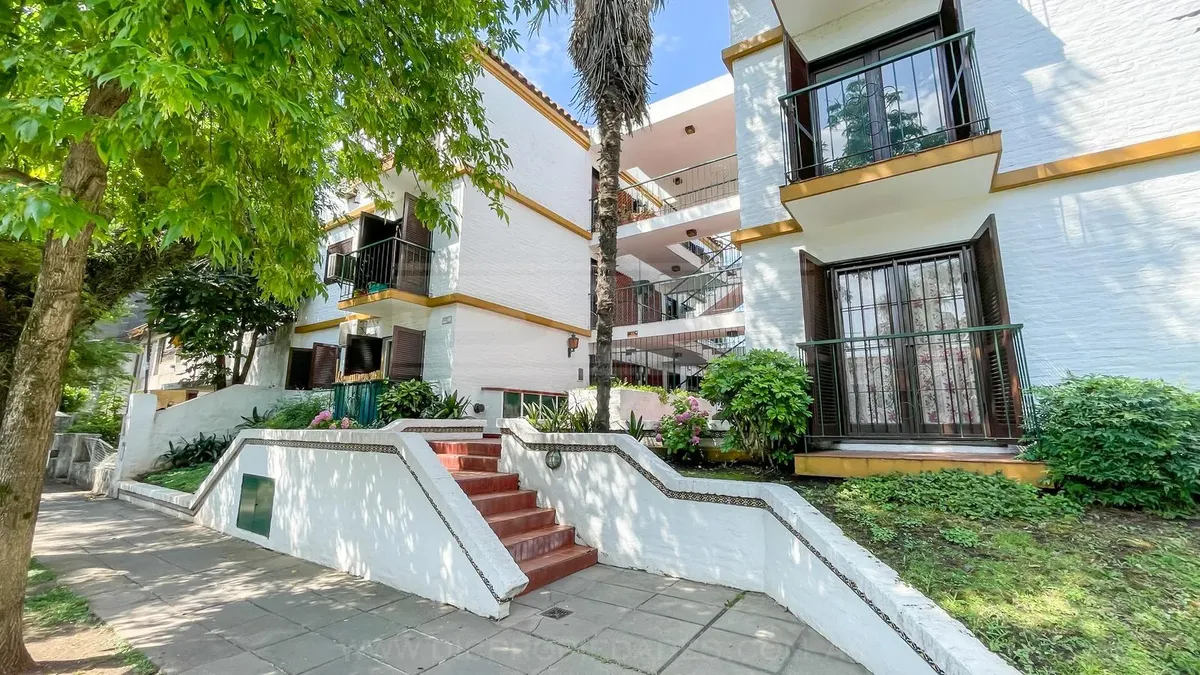 Apartamento de dois quartos em Martínez