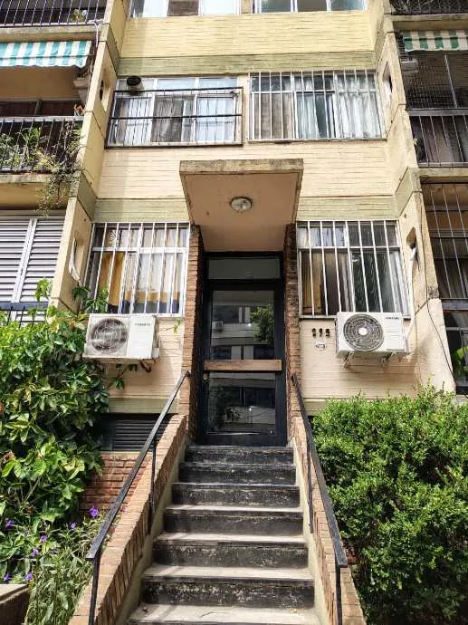 Three-room apartment on the third floor in Ciudad Jardín