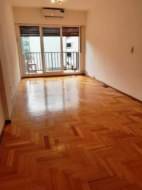 Kitnet de ambiente único com varanda em Palermo