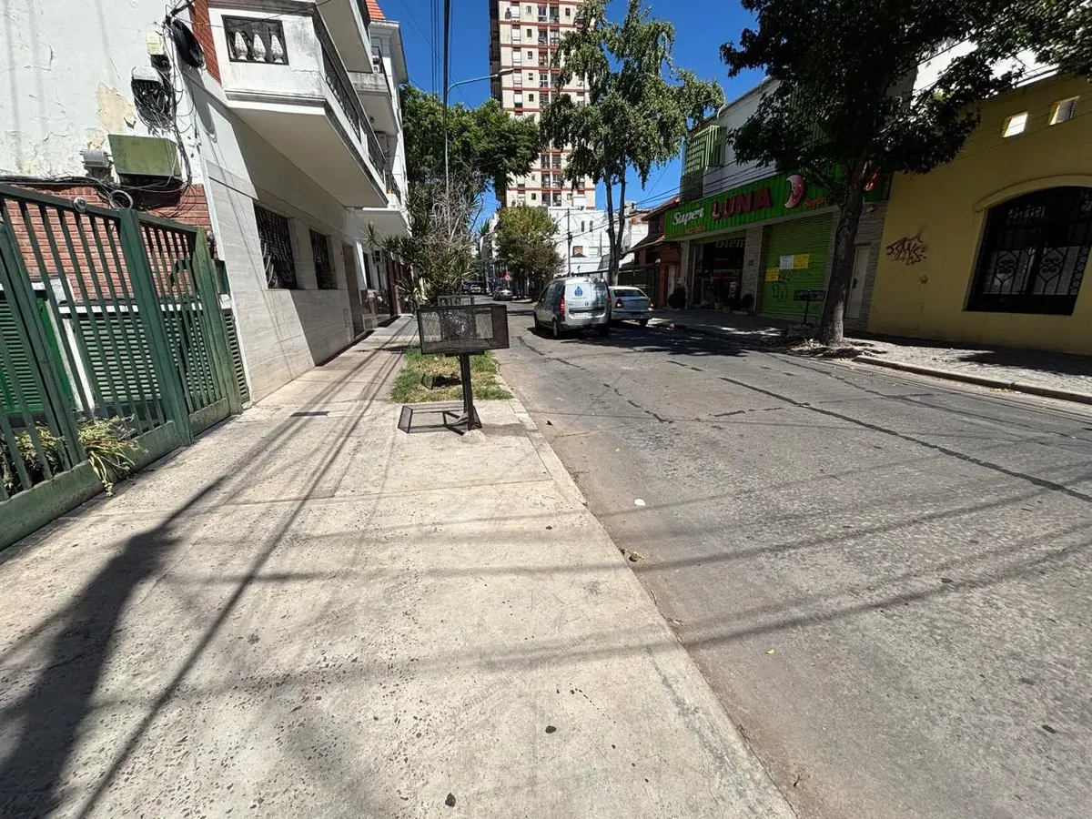 Apartamento duplex com 2 dormitórios em Vicente López