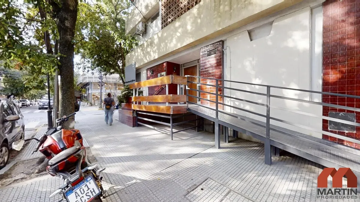 Departamento dúplex de 4 ambientes con balcón en San Isidro