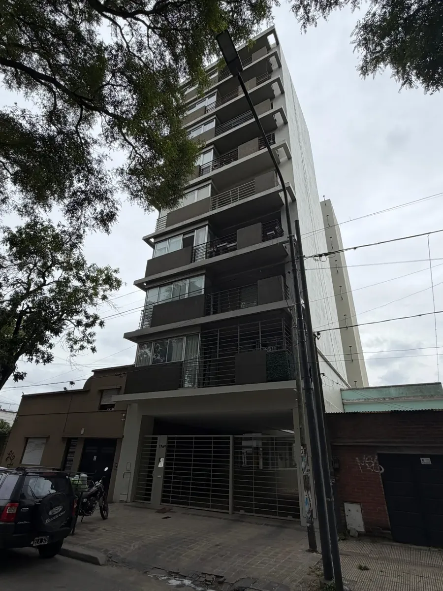 Apartamento de 2 quartos para alugar em La Plata com vaga de garagem