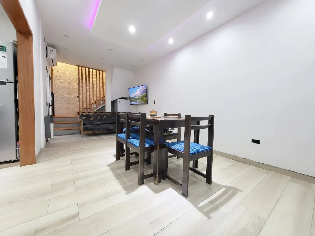 Dúplex de 3 ambientes con patio en Villa Luzuriaga