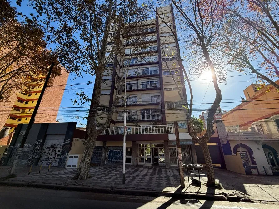 Departamento 2 Ambientes Grande Con Balcon - Estacion Monte Grande - Alquiler