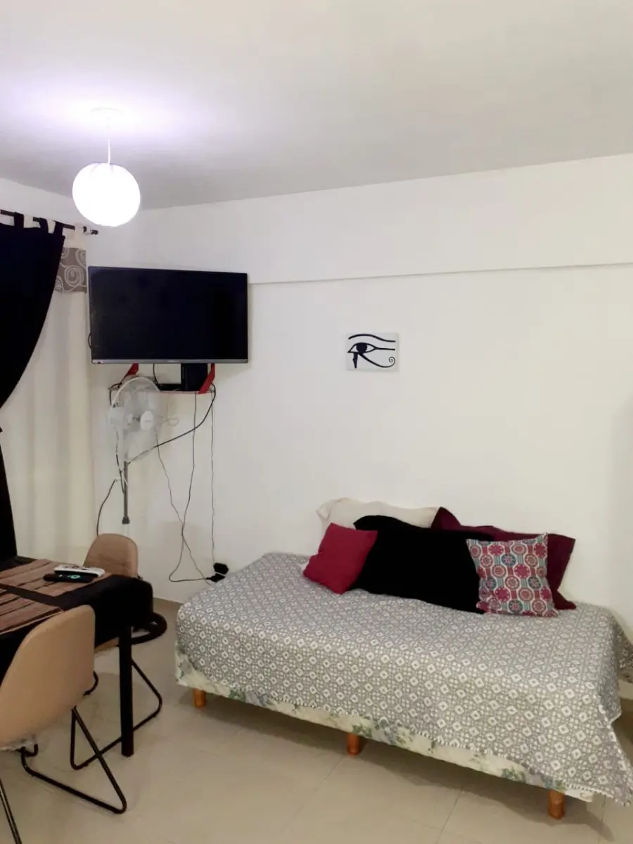 Semi-furnished studio apartment in Palermo Soho