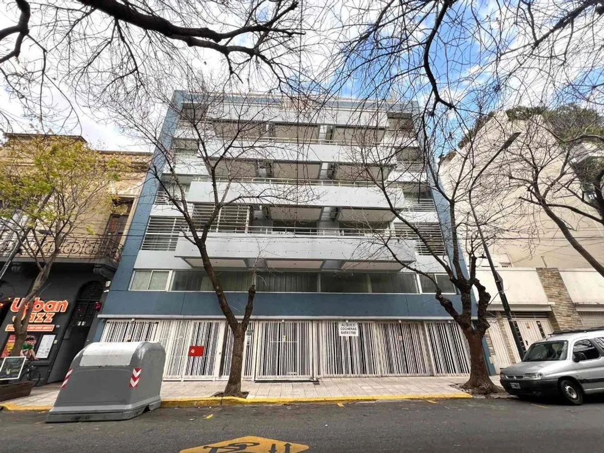 Квартира-студия с внутренним балконом в Caballito