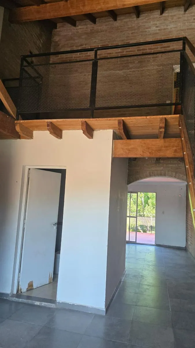 Apartamento de 3 ambientes com 1 suíte em José C. Paz