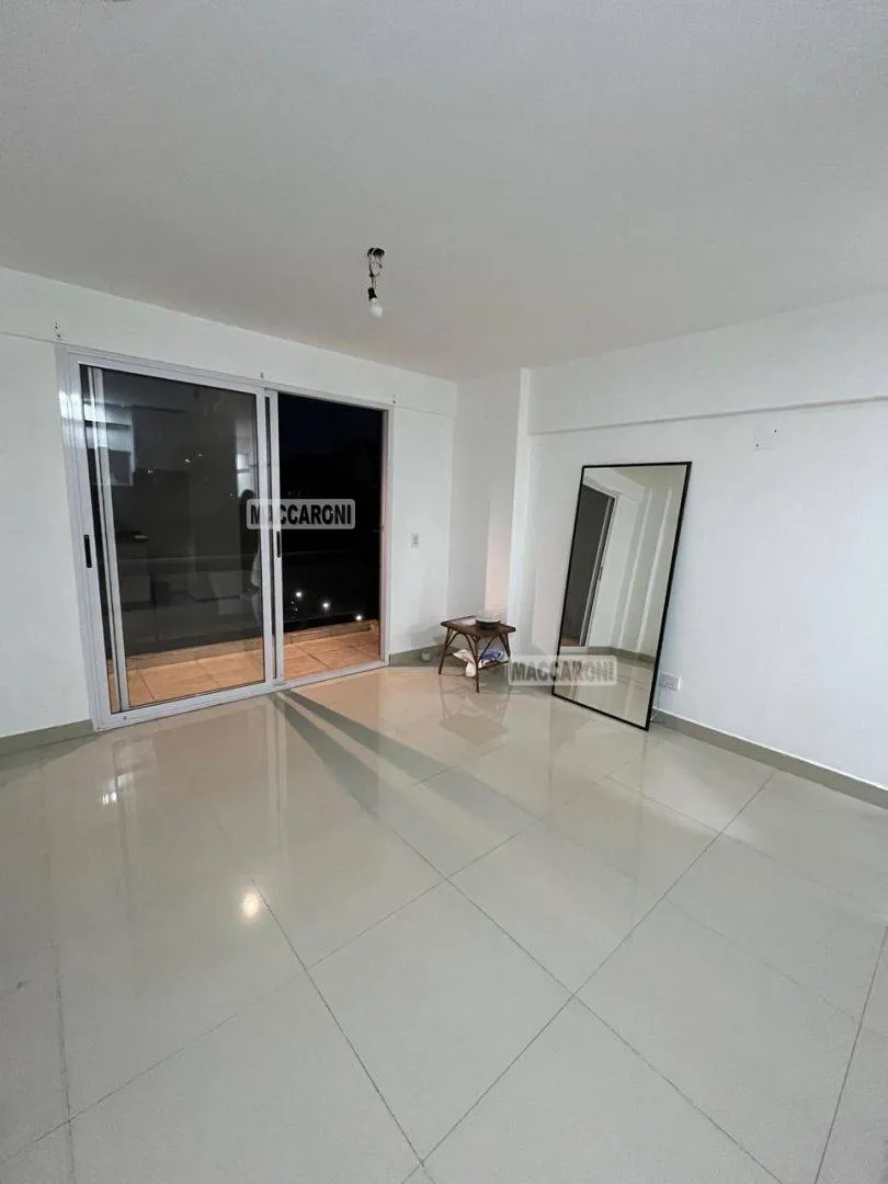 Квартира-студия с балконом в Flores