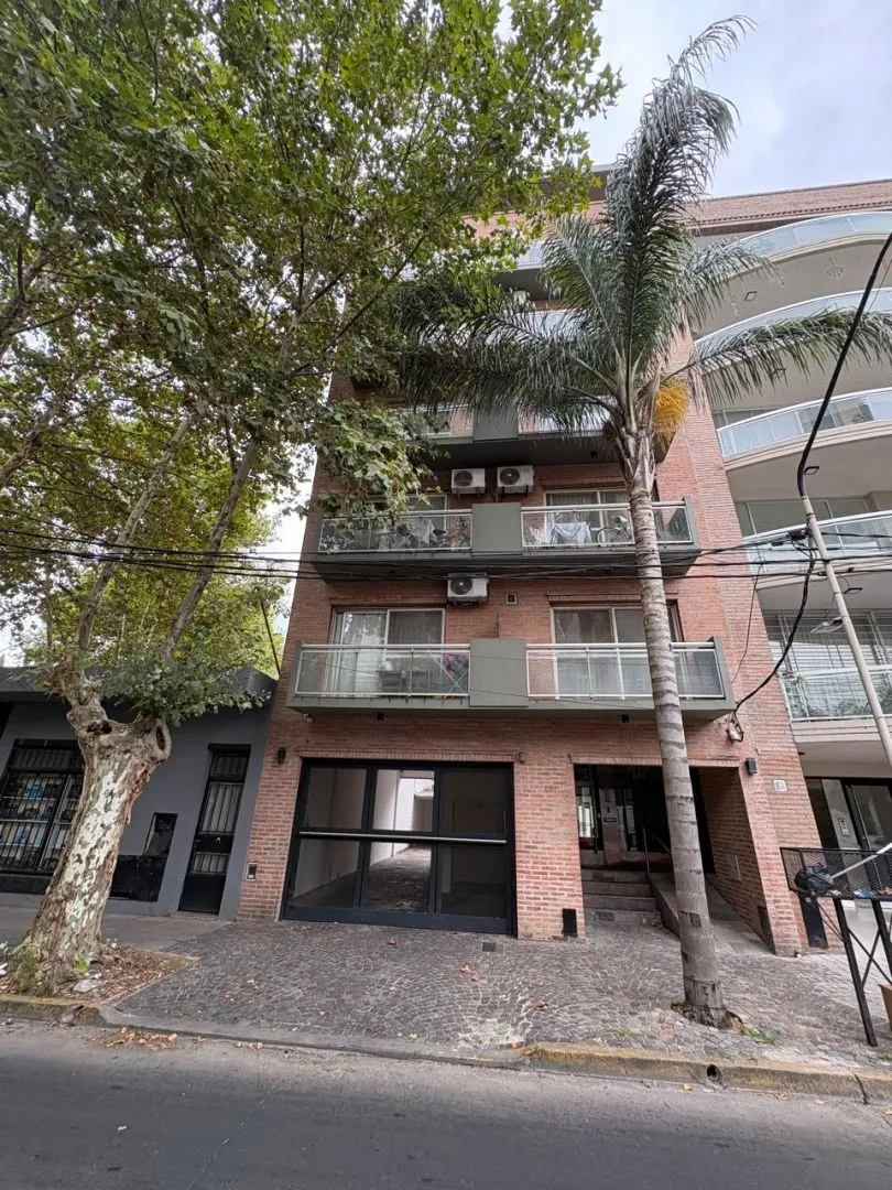 Apartamento de dois dormitórios com vaga em Sáenz Peña