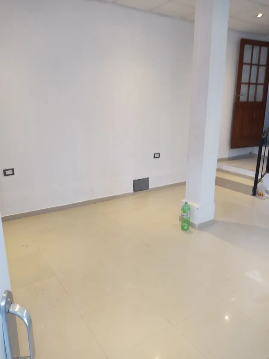 Kitnet com entrada independente para a rua em Villa Santa Rita