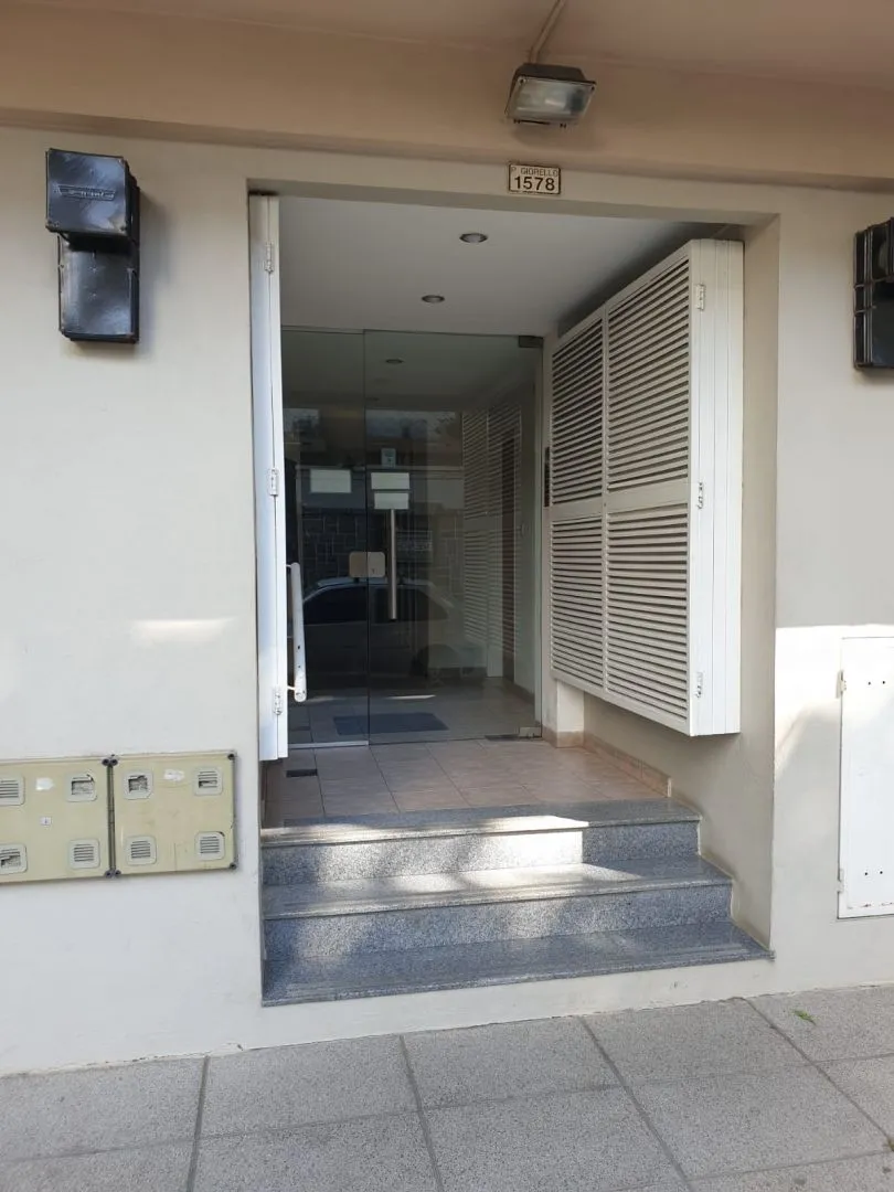 Departamento de 2 ambientes en planta baja en Santos Lugares