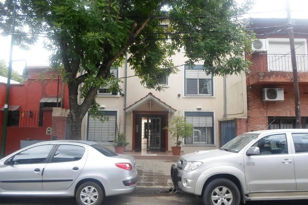 Monoambiente con placard en alquiler en San Isidro