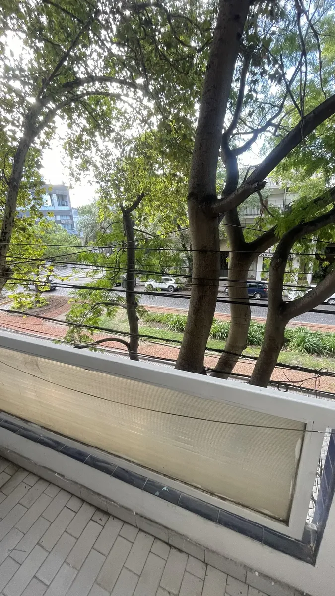 Monoambiente con balcón al frente en Villa Ortúzar