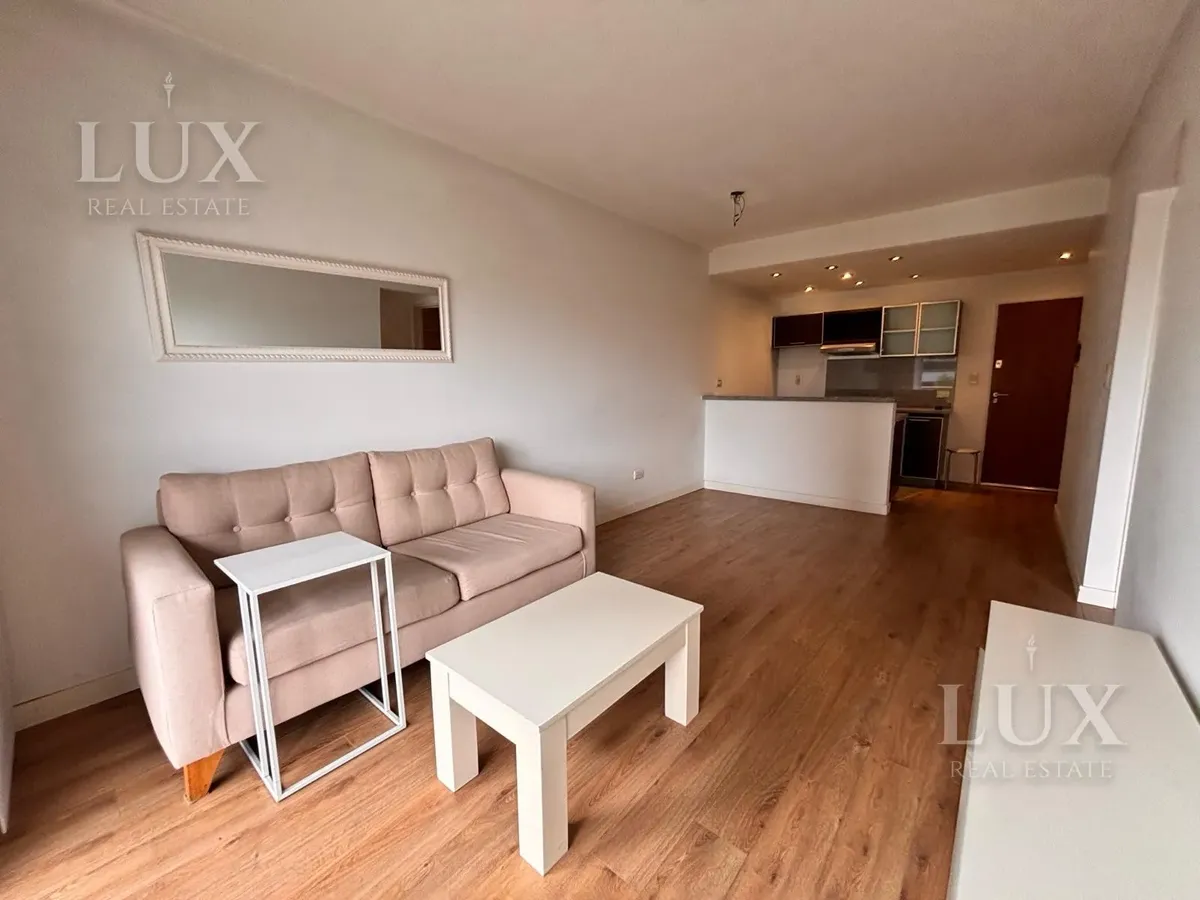 Departamento de 2 ambientes con cochera en Barracas