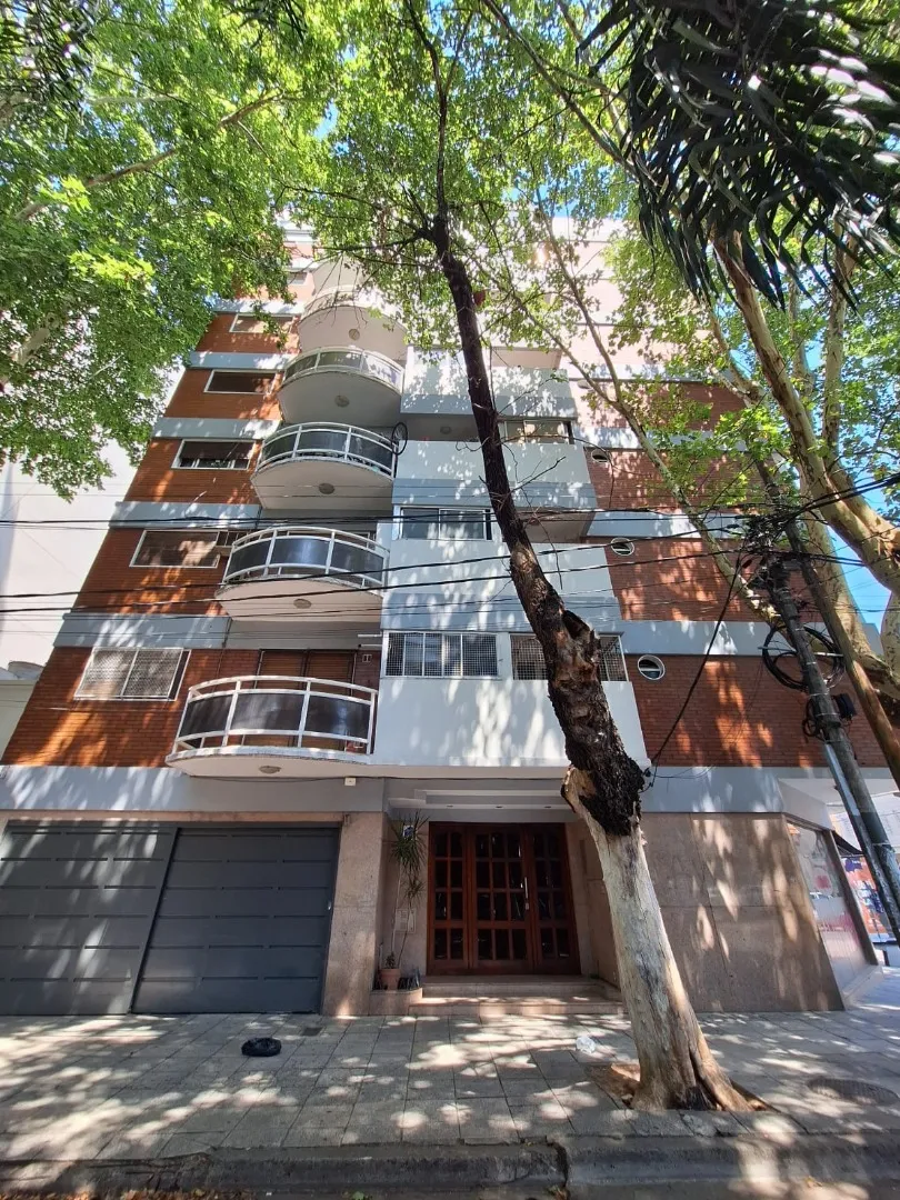 Front-facing two-bedroom apartment in General San Martín