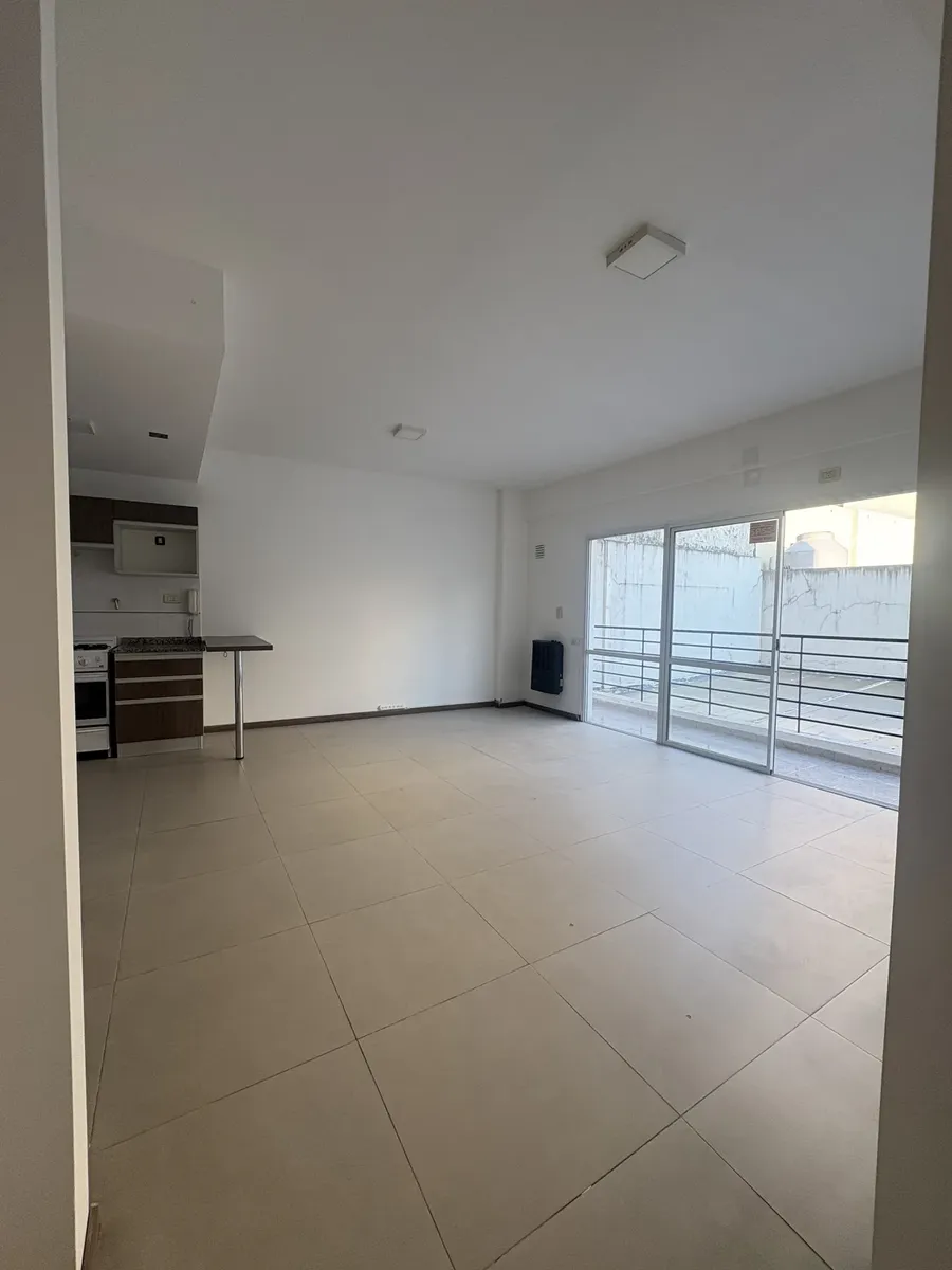 Квартира с двумя комнатами в Villa Devoto, у Shopping