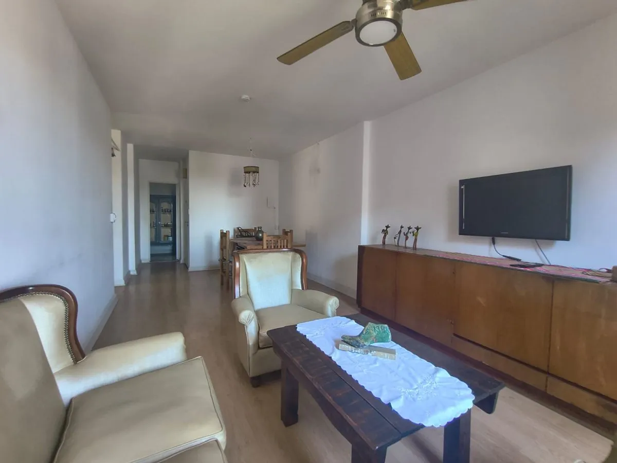 Departamento amoblado de 4 ambientes con 3 dormitorios en La Boca