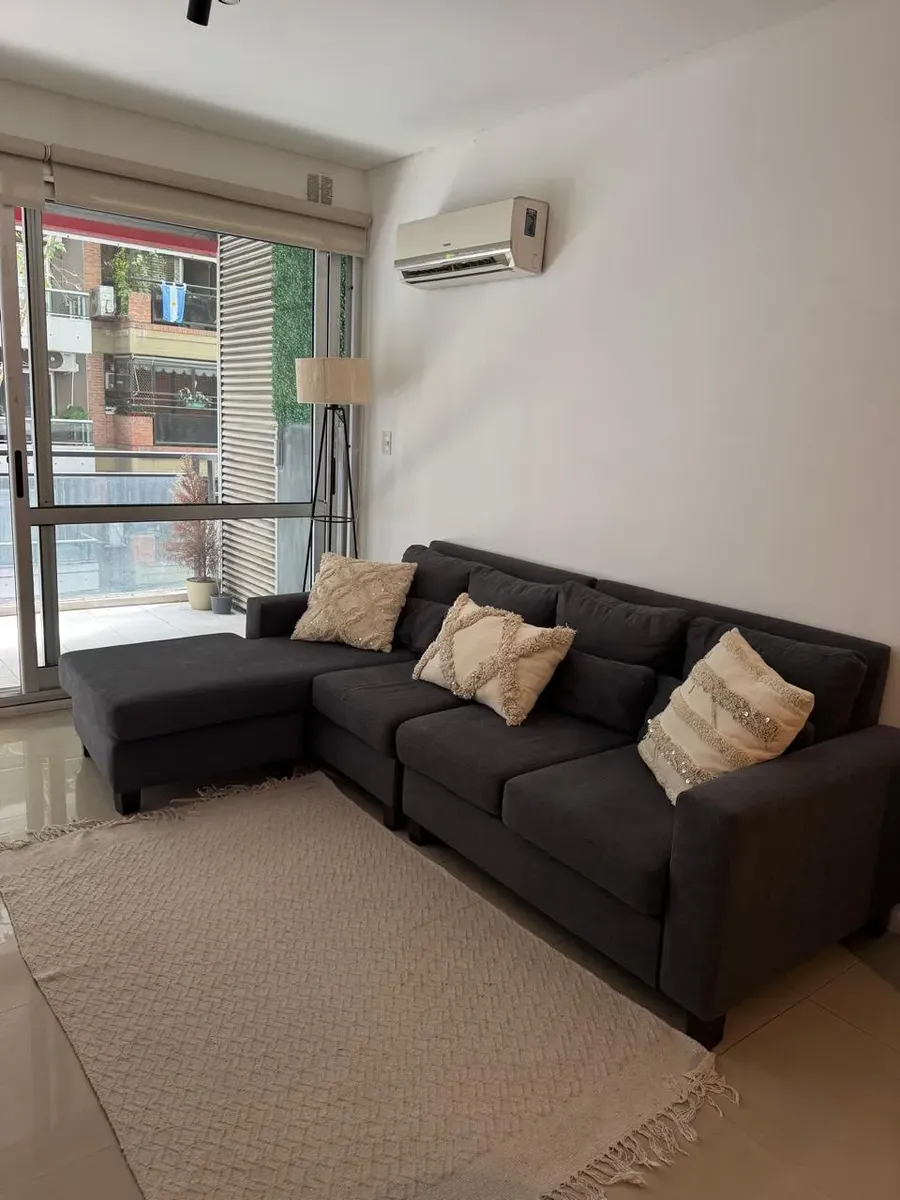 Просторная квартира с 2 спальнями в Villa Urquiza