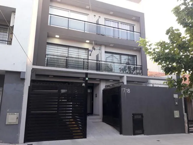 Monoambiente apto profesional en Lomas de Zamora