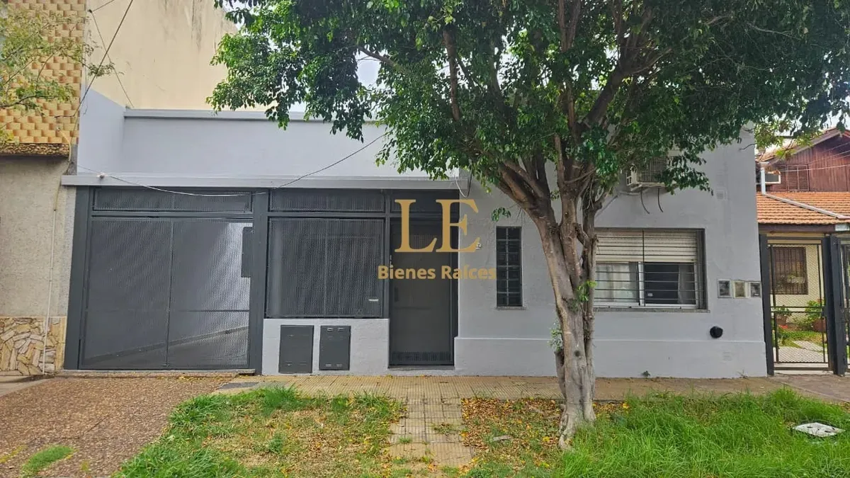 PH de 2 ambientes en planta baja con jardín en Olivos