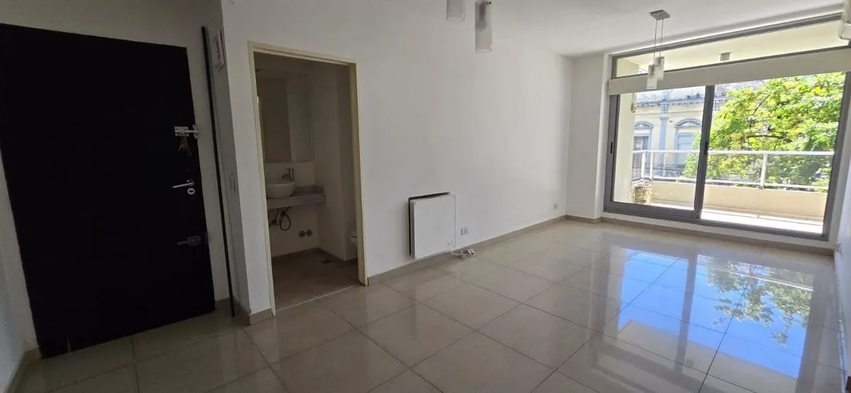 Departamento de 3 ambientes en alquiler en San Cristóbal